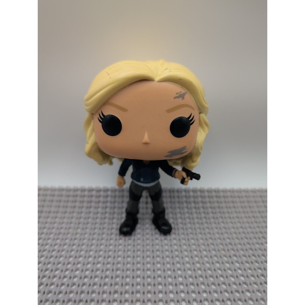 Funko POP Loose The 100 Life is a Fight 438 Clarke Vaulted Loose No Box